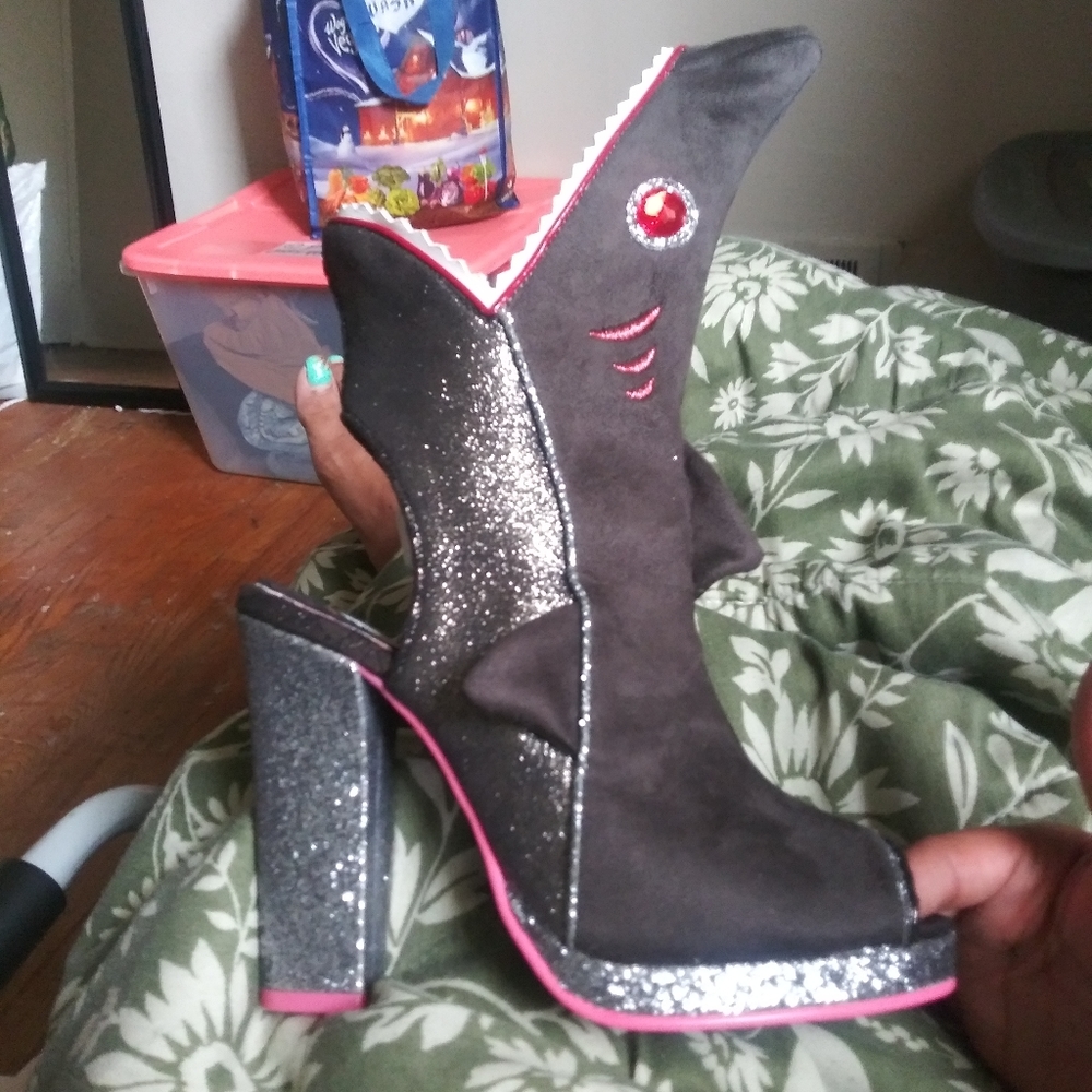 Irregular Choice bite boot - Picture 6 of 12